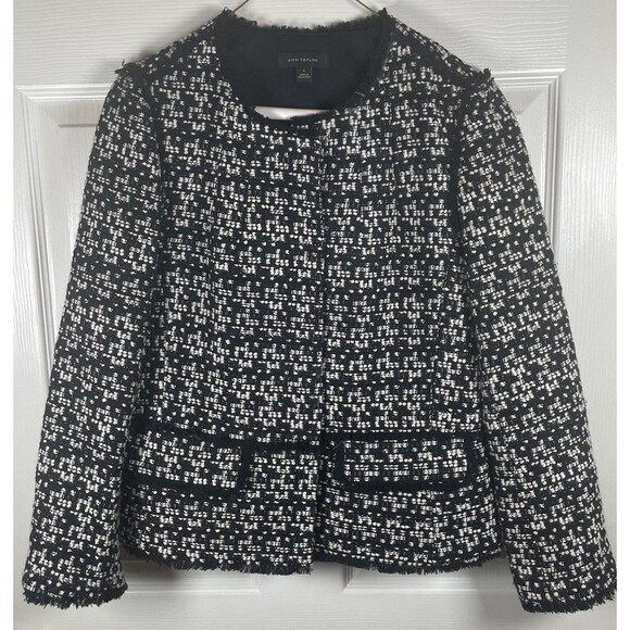 Ann Taylor Jackets & Blazers - Ann Taylor Women’s Size 8 Black White Tweed Fringe Jacket Blazer Lined EUC